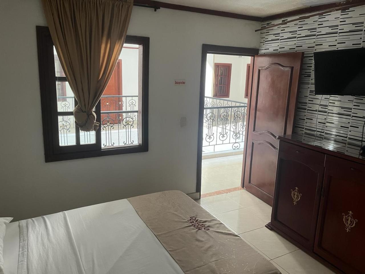 Hotel Davinci Calarcá 外观 照片